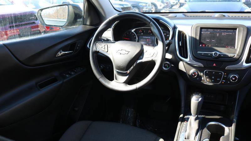 Used 2020 Chevrolet Equinox LT w/ Driver Convenience Package image 17