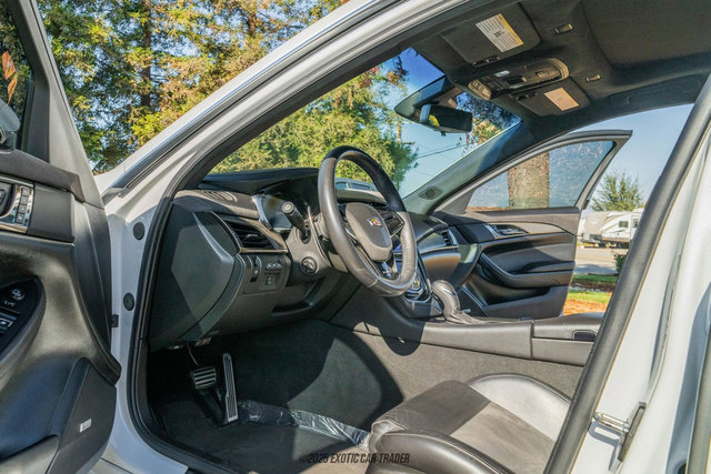 Used 2018 Cadillac CTS V w/ Luxury Package image 55