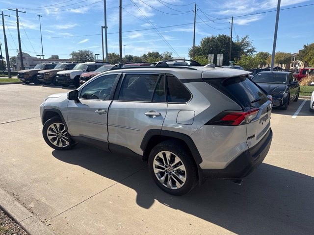 Used 2025 Toyota RAV4 XLE Premium w/ Weather Package FWD image 5