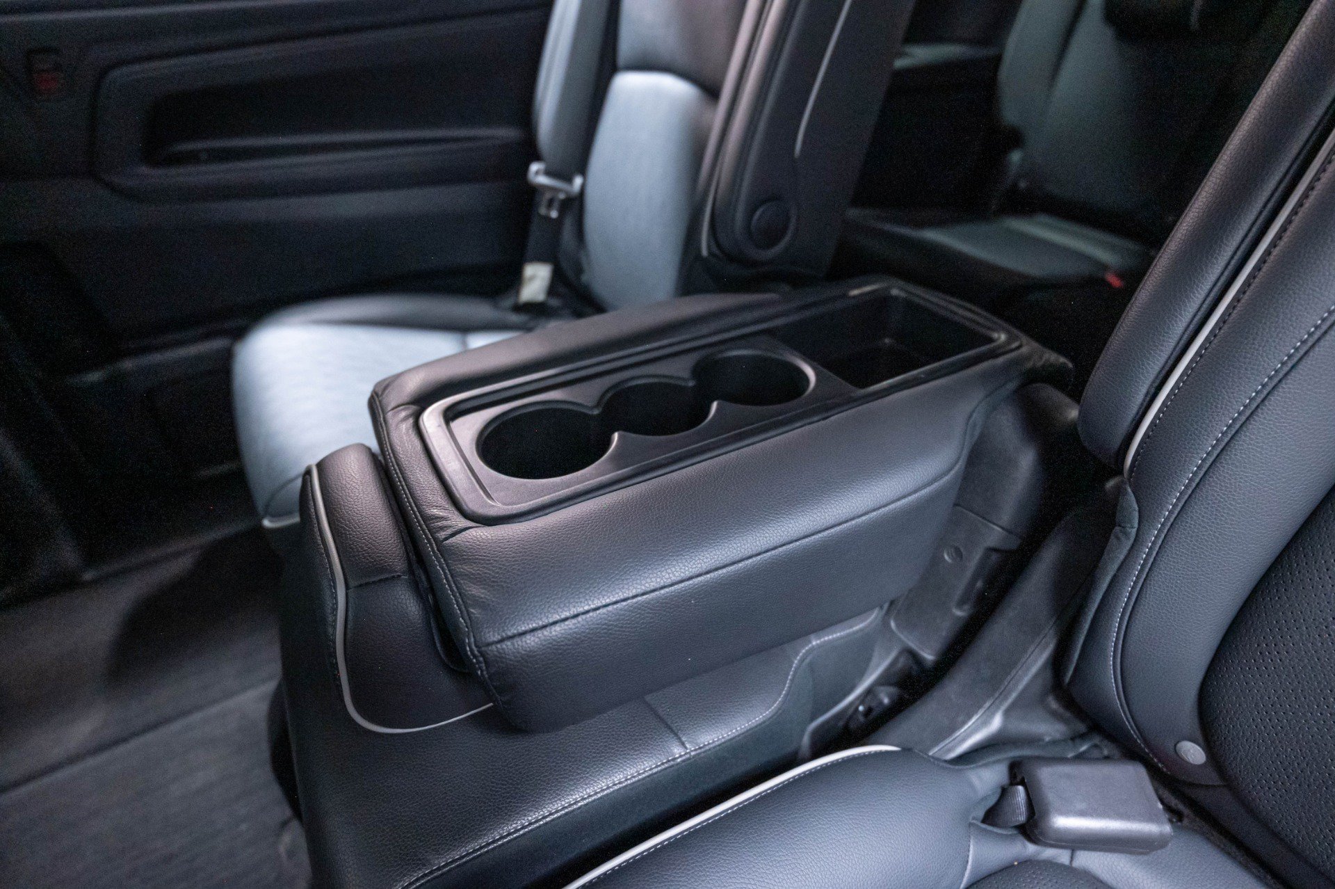 Used 2024 Honda Odyssey Elite image 49