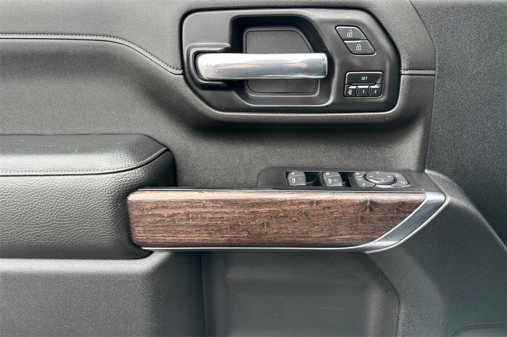 Used 2022 GMC Sierra 3500 Denali image 12