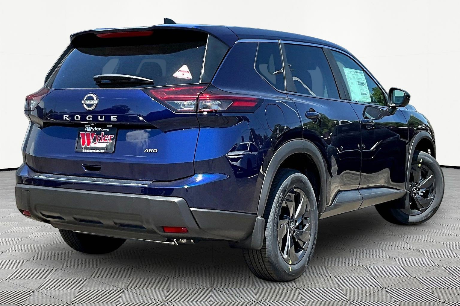 New 2026 Nissan Rogue SV w/ Cold Weather Package AWD/4WD image 7