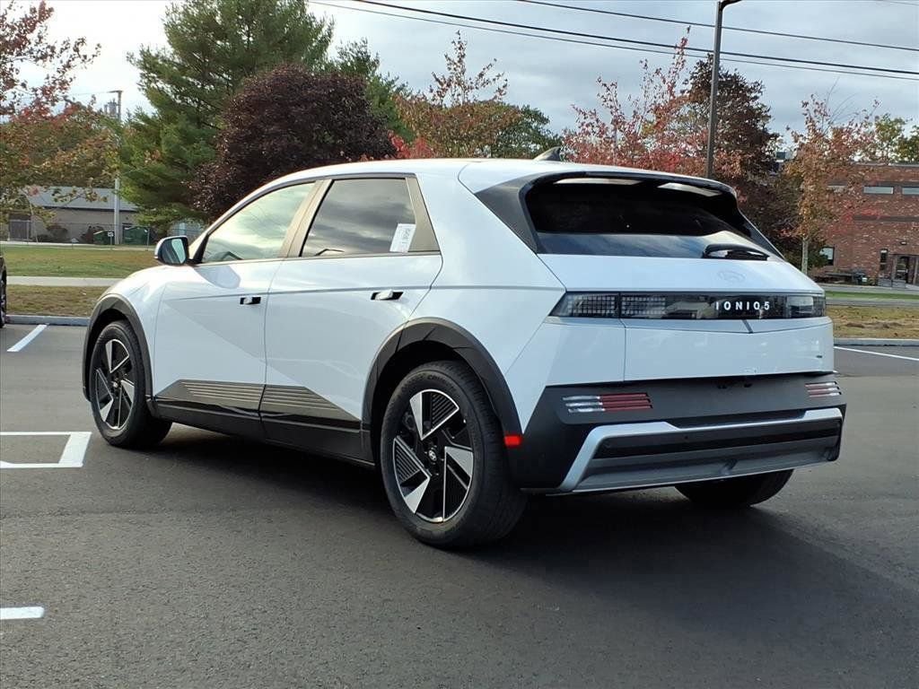 New 2025 Hyundai Ioniq 5 SE image 10