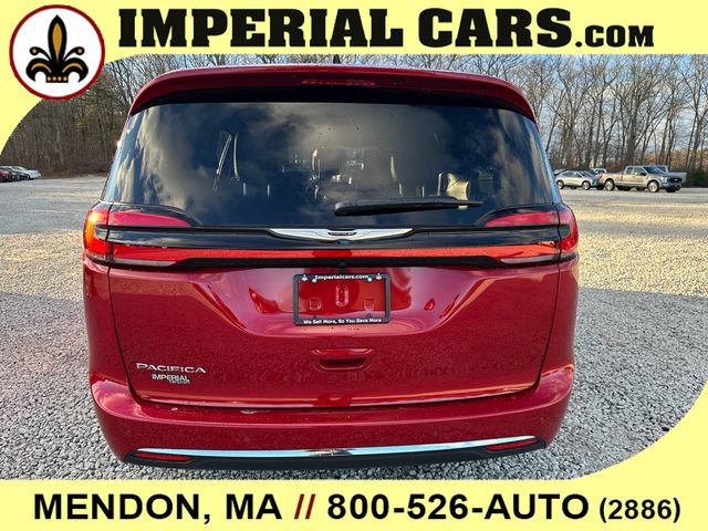 New 2026 Chrysler Pacifica Select FWD image 11