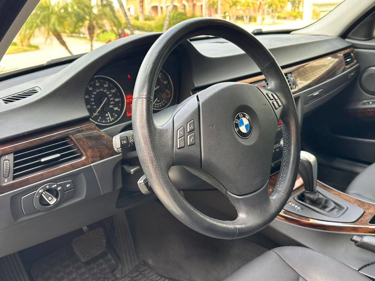 Used 2009 BMW 328i xDrive 328i xDrive AWD 4dr Sedan SULE image 12