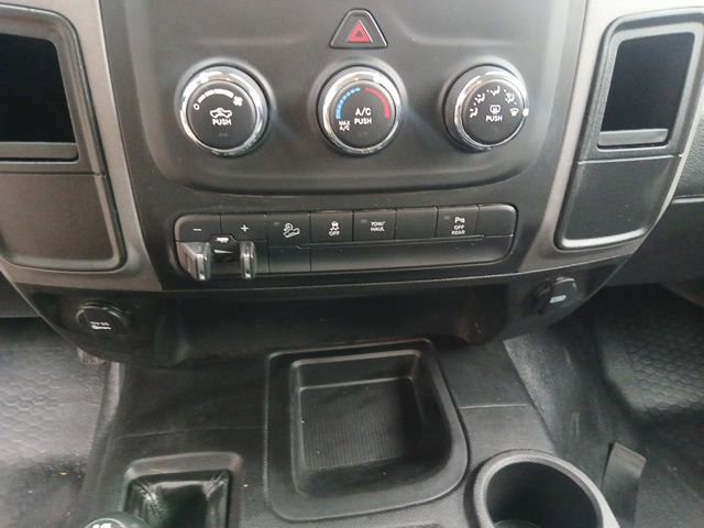 Used 2018 RAM 2500 Tradesman w/ Chrome Appearance Group image 31