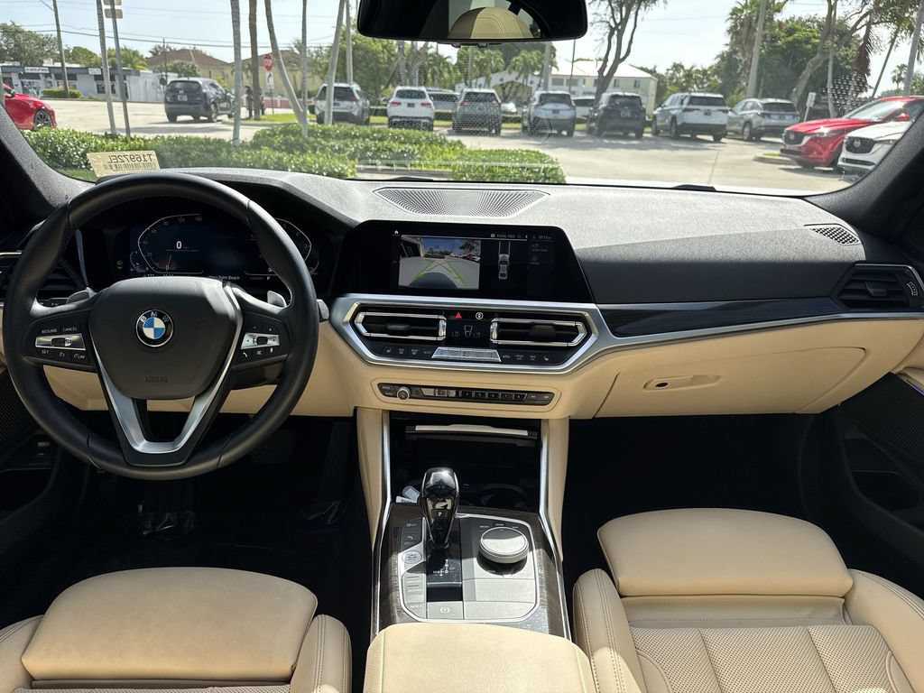 Used 2022 BMW 330i Sedan w/ Convenience Package RWD image 14