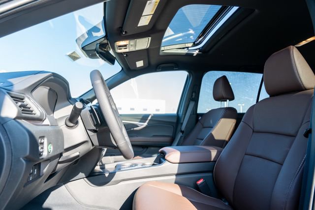 Used 2025 Honda Passport EX-L image 13