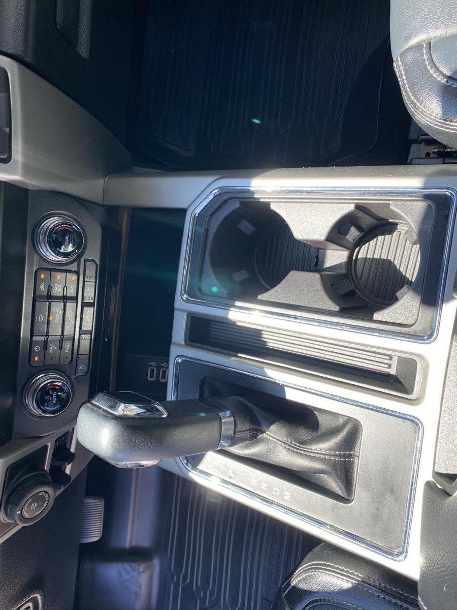 Used 2019 Ford F150 Lariat w/ Equipment Group 502A Luxury AWD/4WD image 17