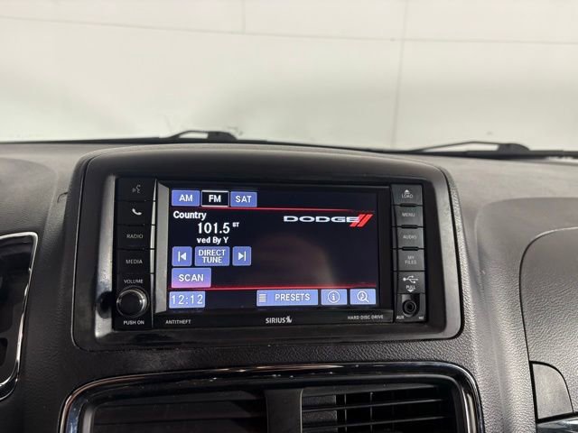 Used 2017 Dodge Grand Caravan SE image 17