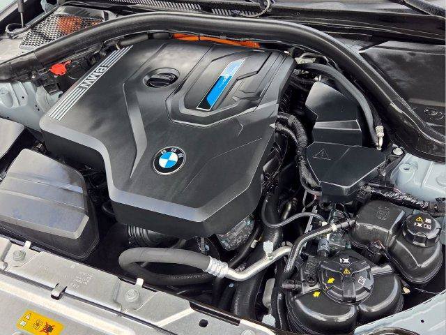 Used 2023 BMW 330e RWD image 21