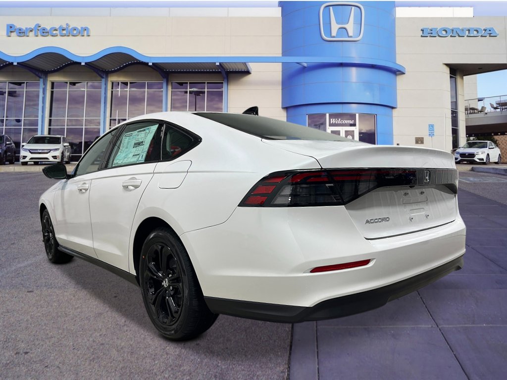 New 2025 Honda Accord SE image 3