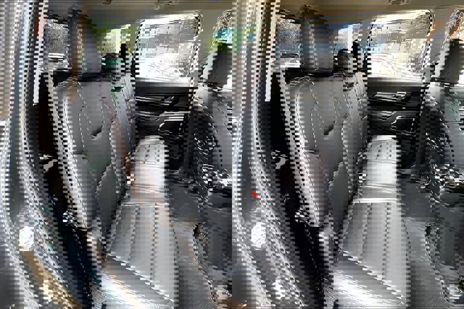 Used 2024 Kia Telluride LX image 18