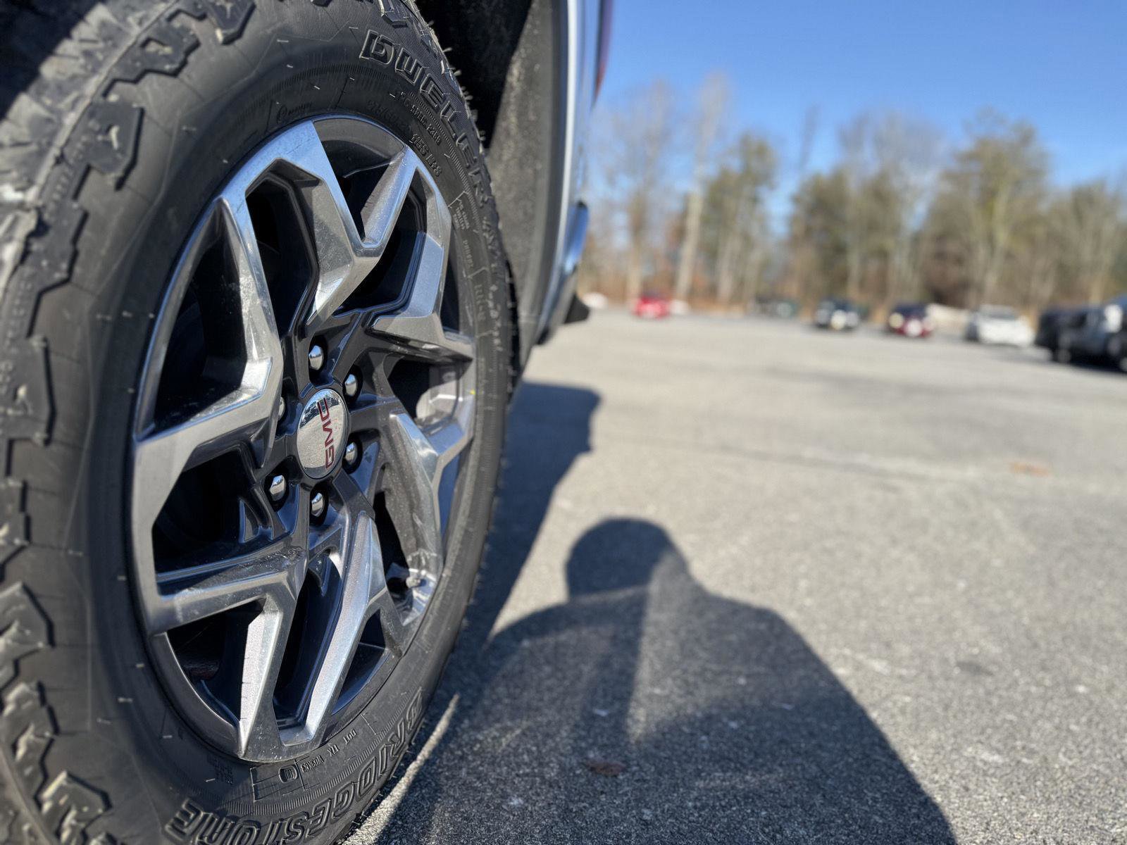 New 2026 GMC Sierra 1500 SLT image 11