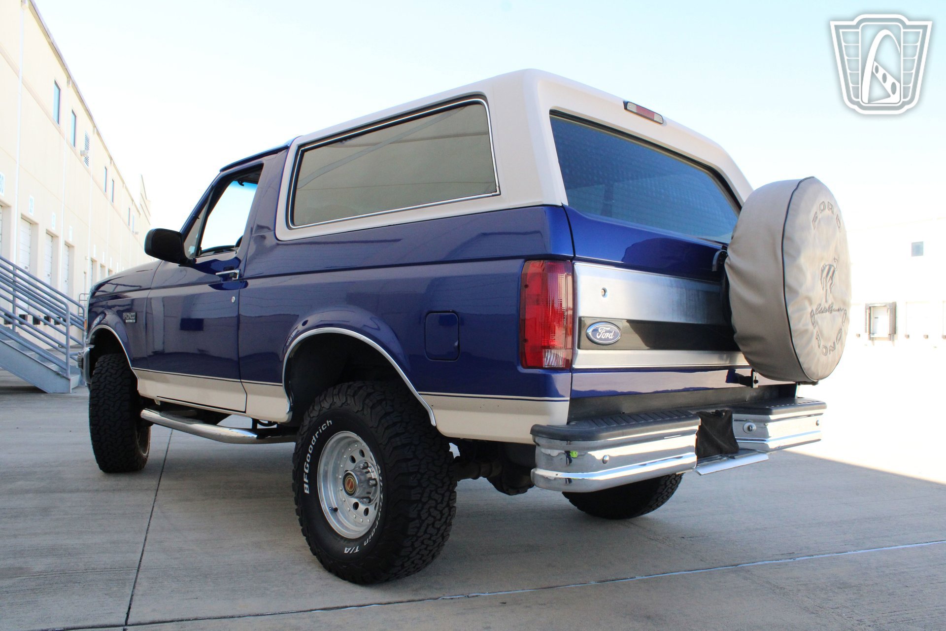 Used 1993 Ford Bronco Eddie Bauer image 7