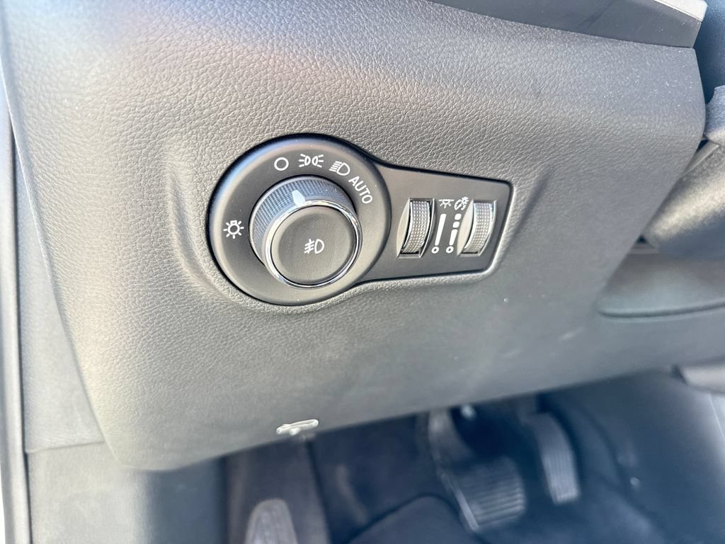 Used 2026 Jeep Compass Limited AWD/4WD image 10