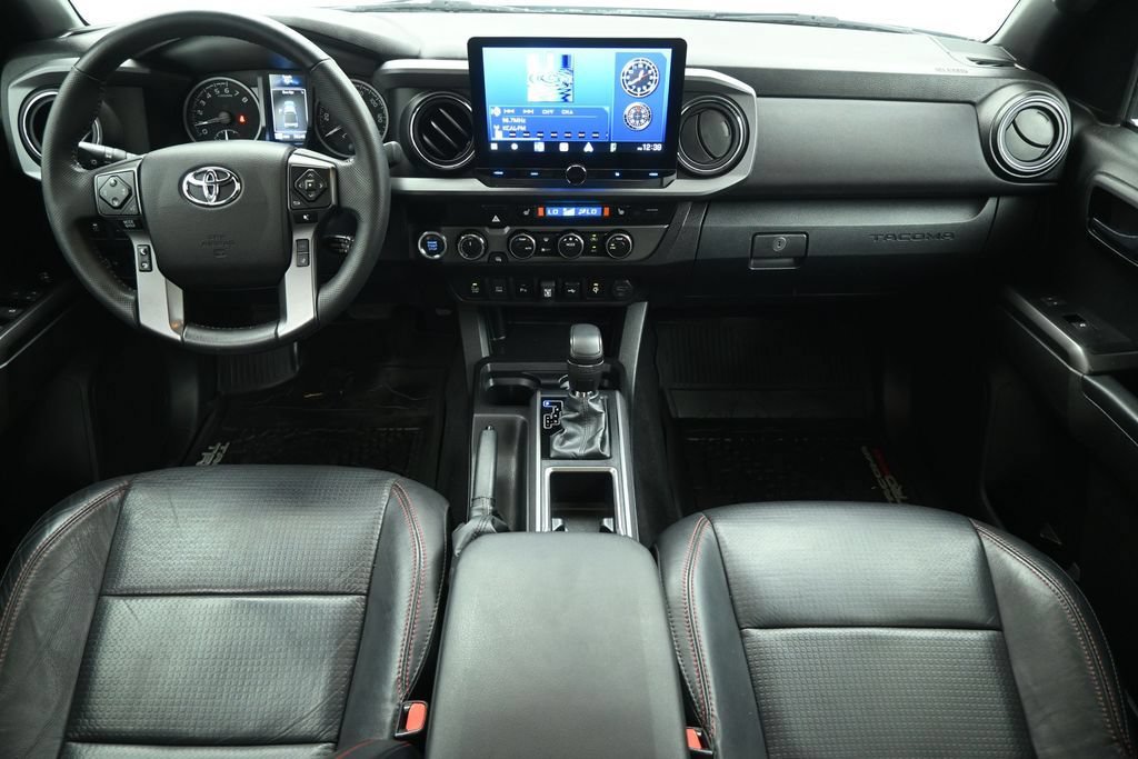 Used 2022 Toyota Tacoma TRD Pro AWD/4WD image 19