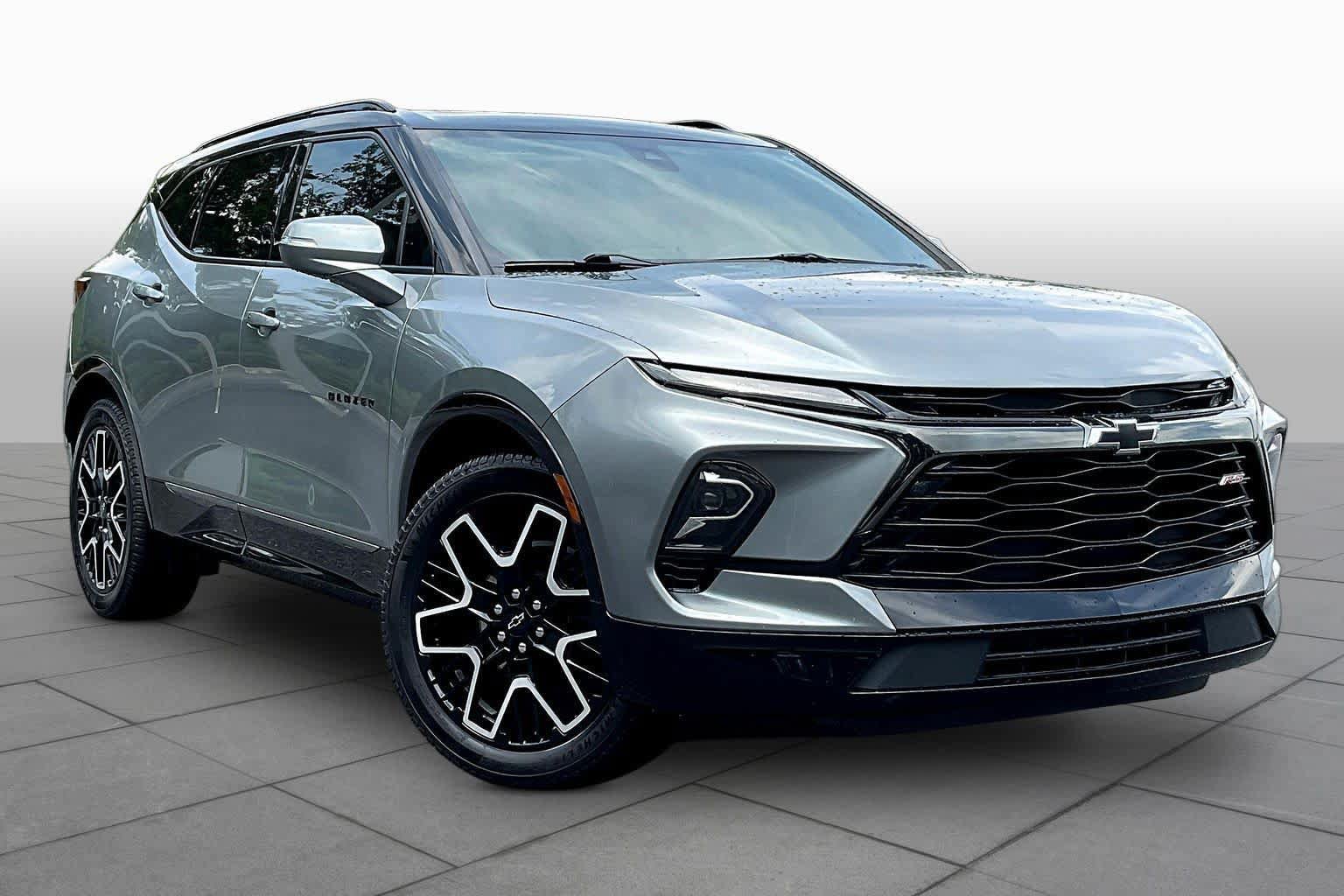 Used 2023 Chevrolet Blazer RS w/ Enhanced Convenience Package FWD image 5
