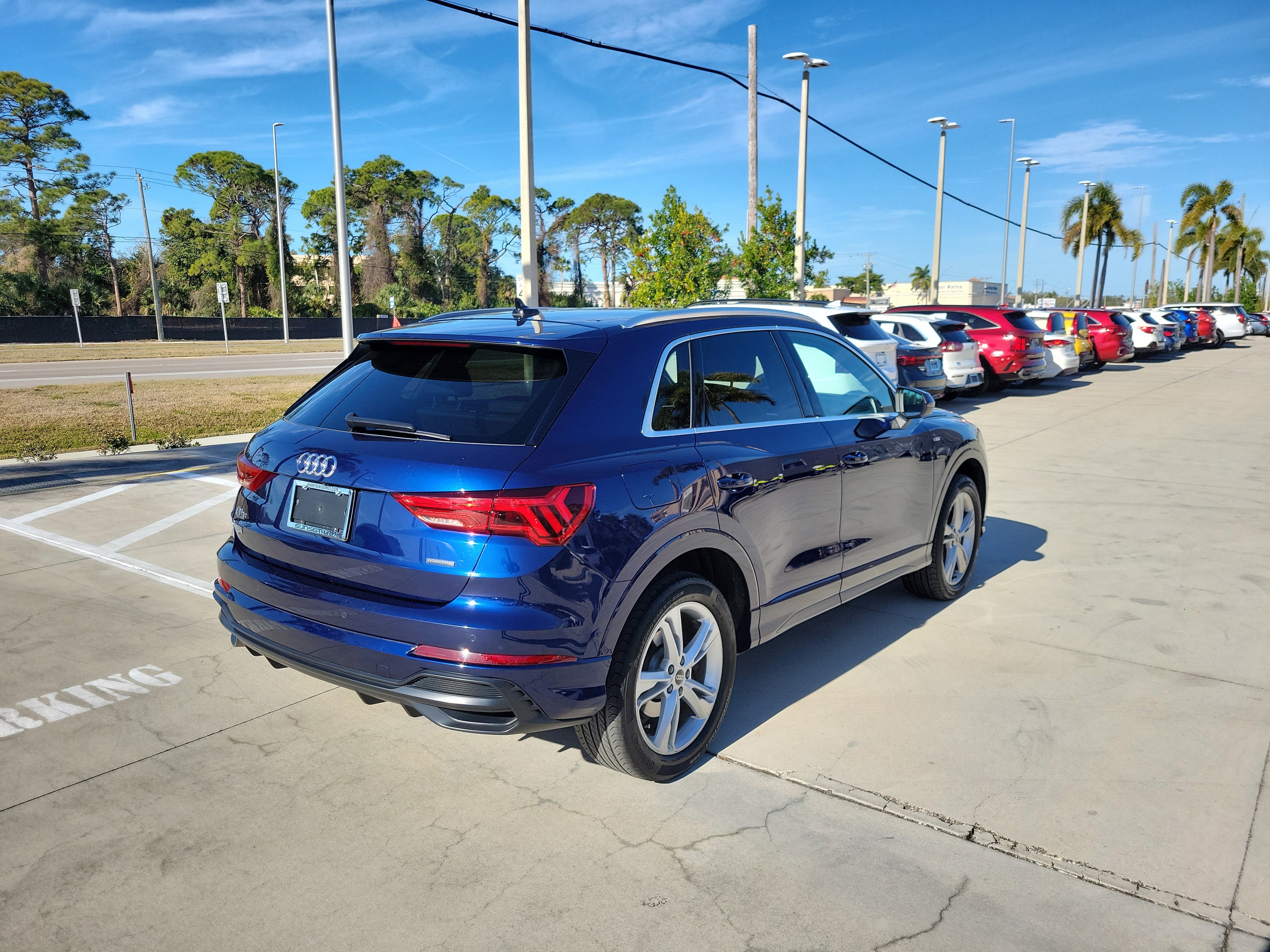 Used 2021 Audi Q3 2.0T Premium Plus w/ Premium Plus Package image 4