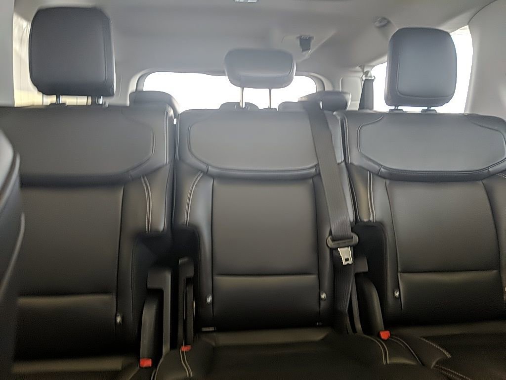 Used 2025 Ford Expedition Max Platinum image 36