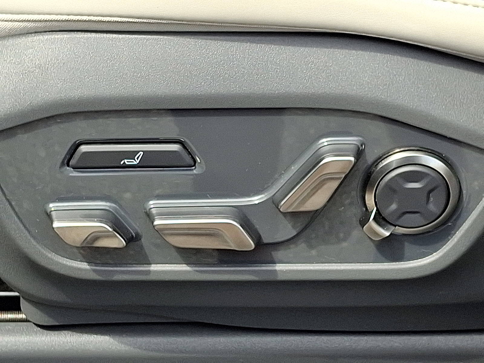 Used 2024 Kia EV9 GT-Line image 26