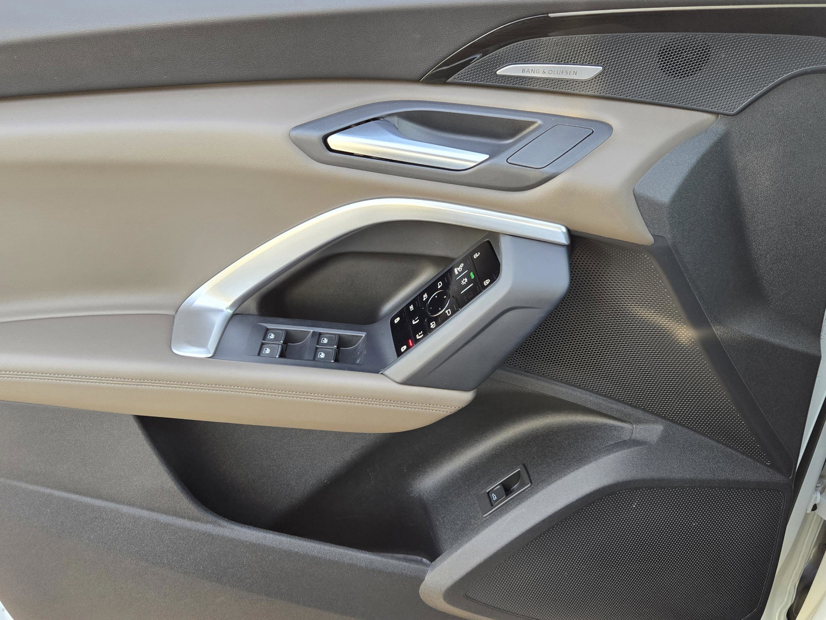 Used 2025 Audi Q5 Premium Plus image 29