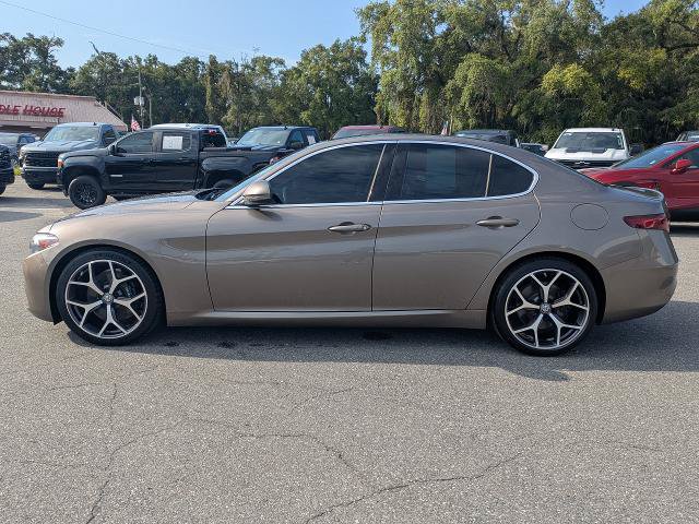 Used 2019 Alfa Romeo Giulia Ti w/ TI Performance Package RWD image 7