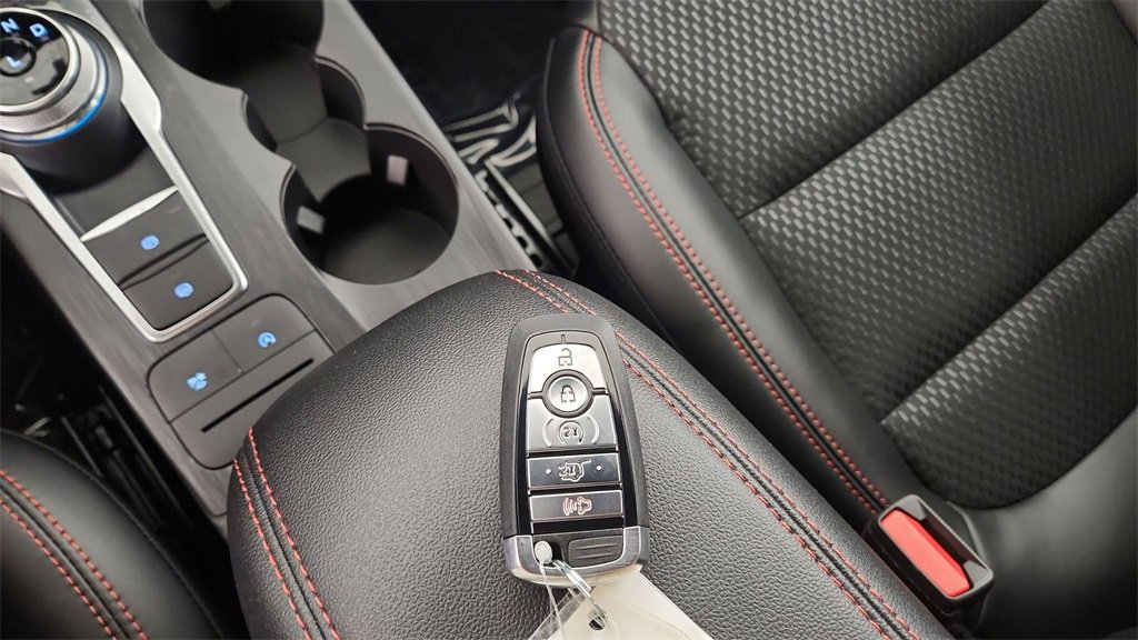 New 2026 Ford Escape ST-Line w/ Cold Weather Package image 18