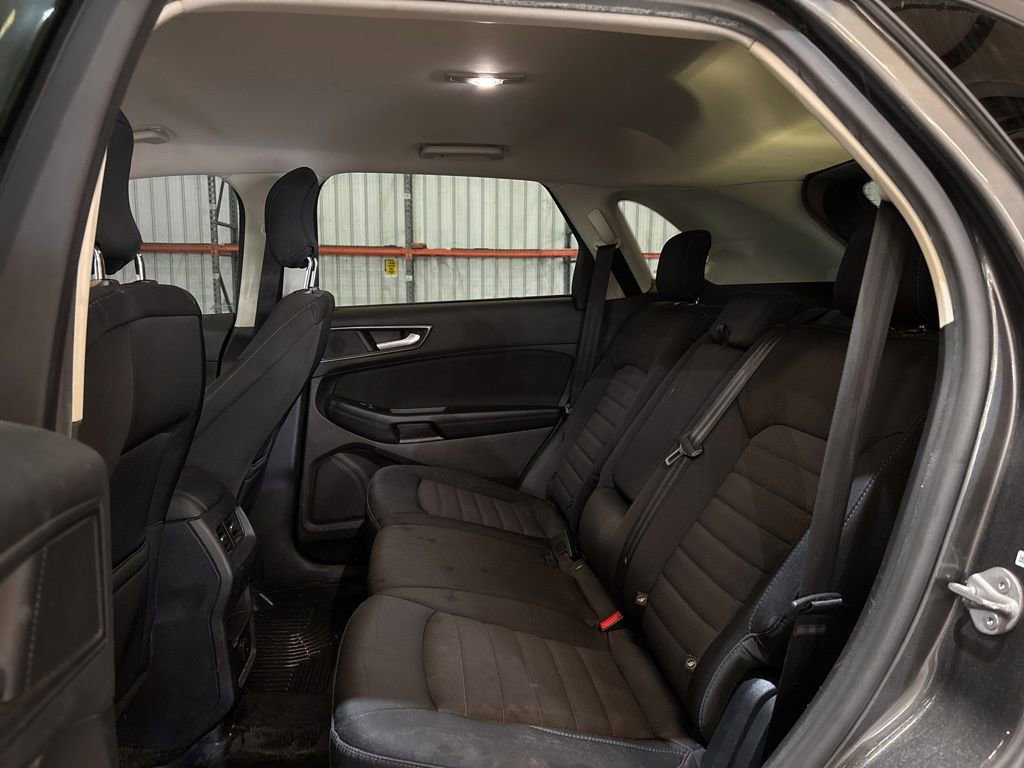 Used 2016 Ford Edge SE AWD/4WD image 25