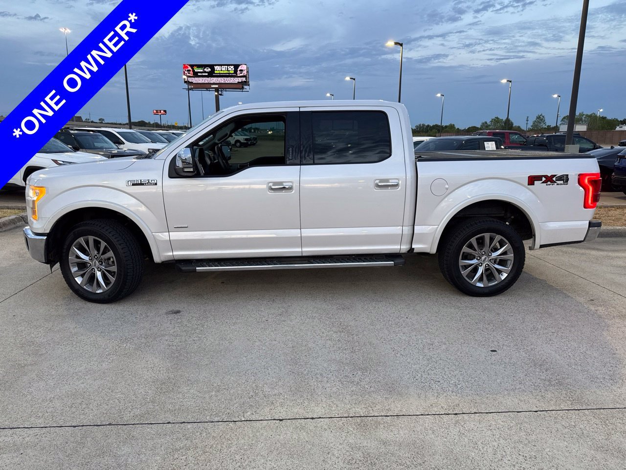 Used 2015 Ford F150 Lariat w/ Equipment Group 502A Luxury AWD/4WD image 3