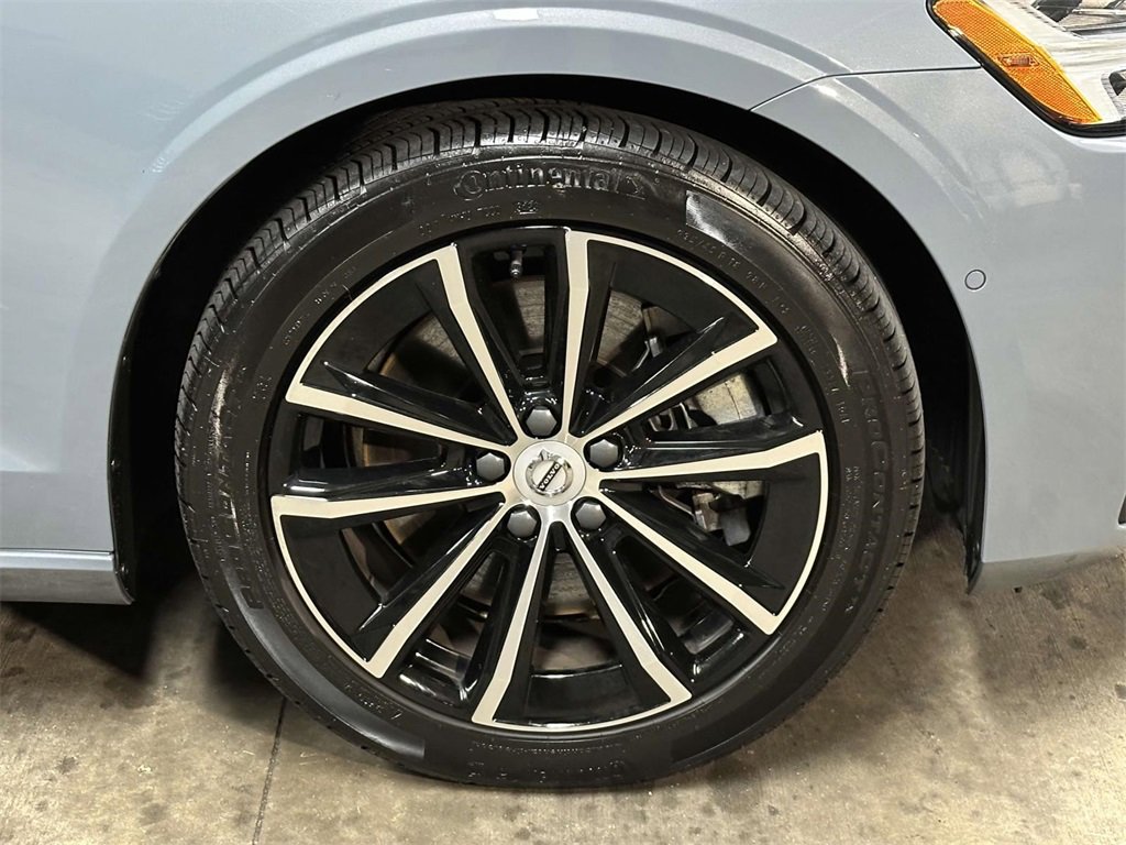 Used 2024 Volvo S60 T8 Plus image 10