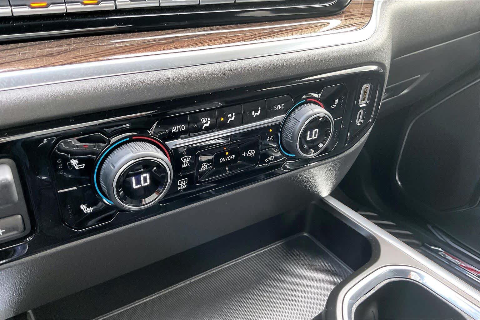 Certified 2025 Chevrolet Silverado 1500 LT Trail Boss w/ Convenience Package II AWD/4WD image 34