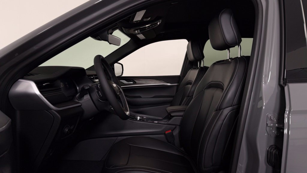 New 2027 Jeep Grand Cherokee L Limited AWD/4WD image 14