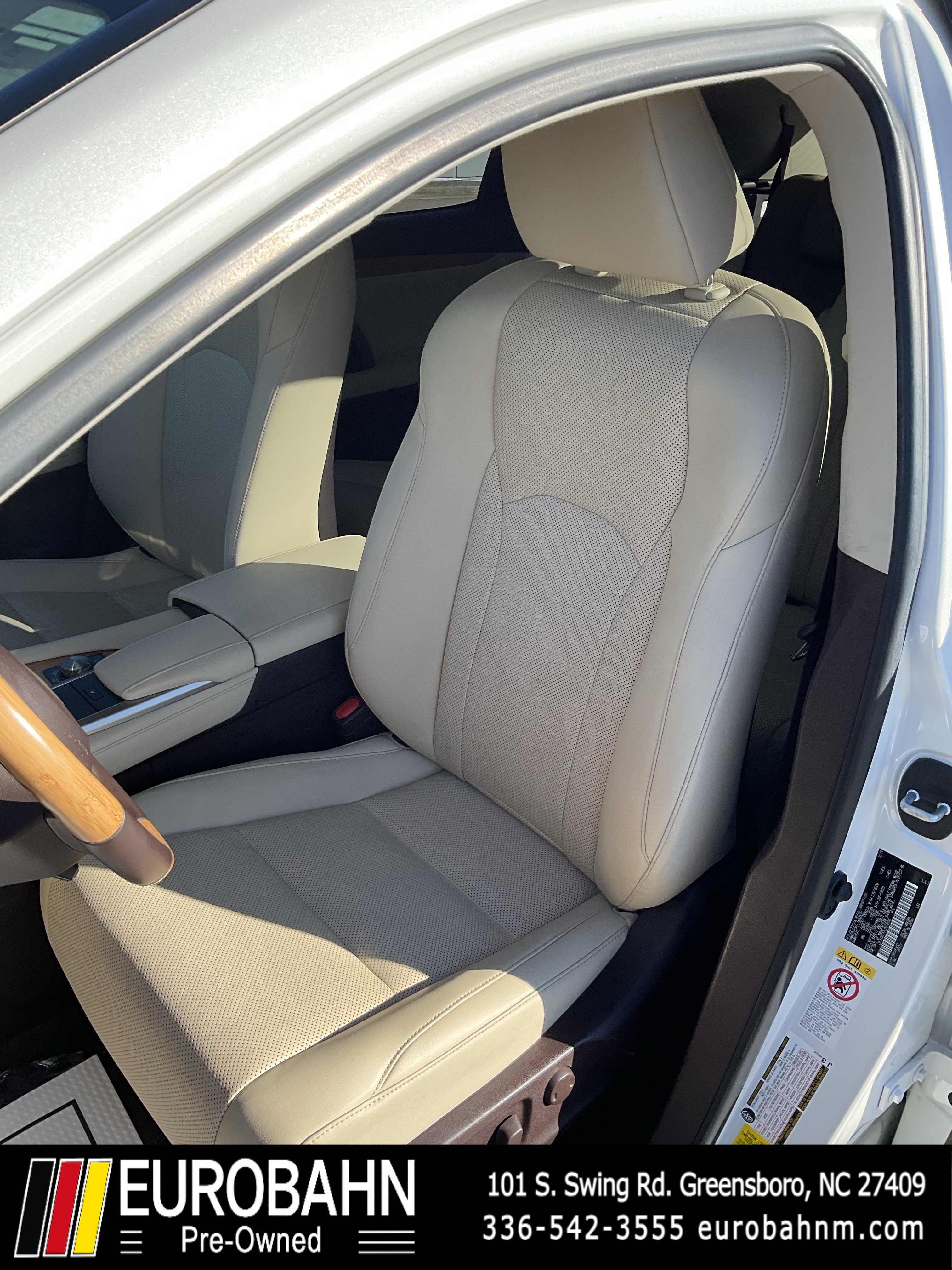 Used 2020 Lexus RX 450hL AWD w/ Premium Package image 6