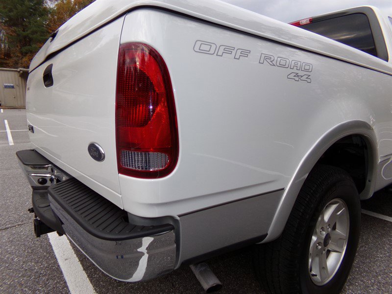 Used 2001 Ford F150 Lariat image 11