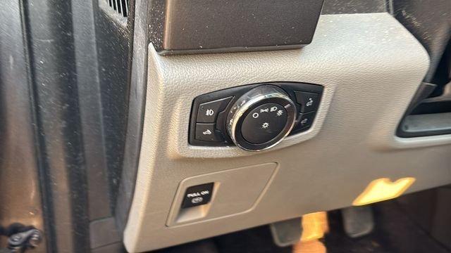 Used 2017 Ford F150 XLT AWD/4WD image 10