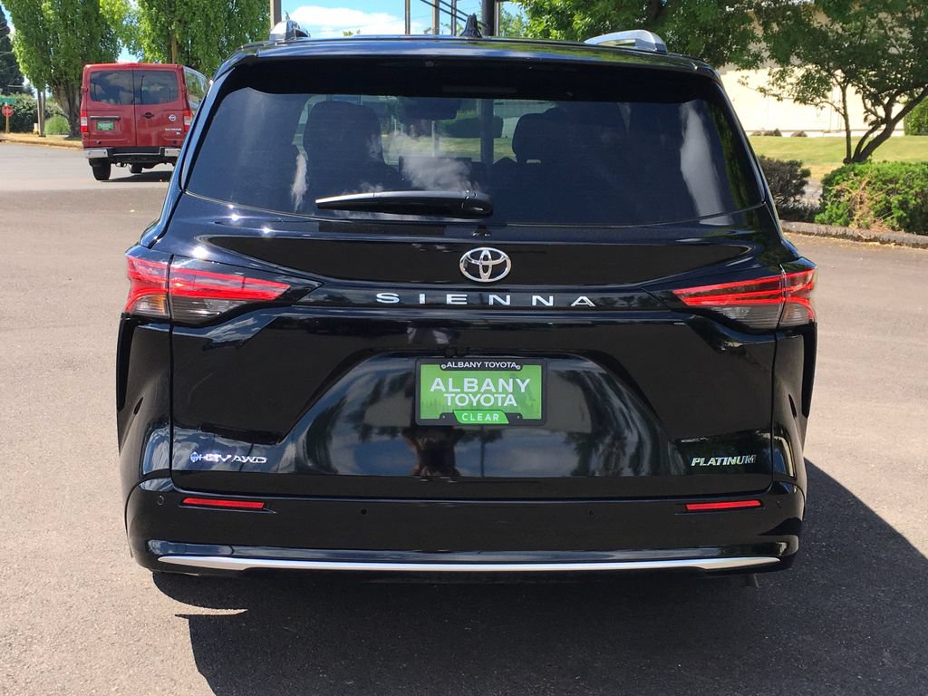 New 2026 Toyota Sienna Platinum AWD/4WD image 5