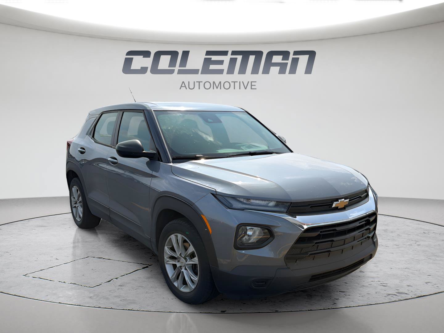 Used 2021 Chevrolet TrailBlazer LS FWD image 2