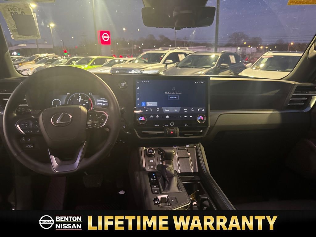 Used 2025 Lexus GX 550 w/ Cold Area Package image 14