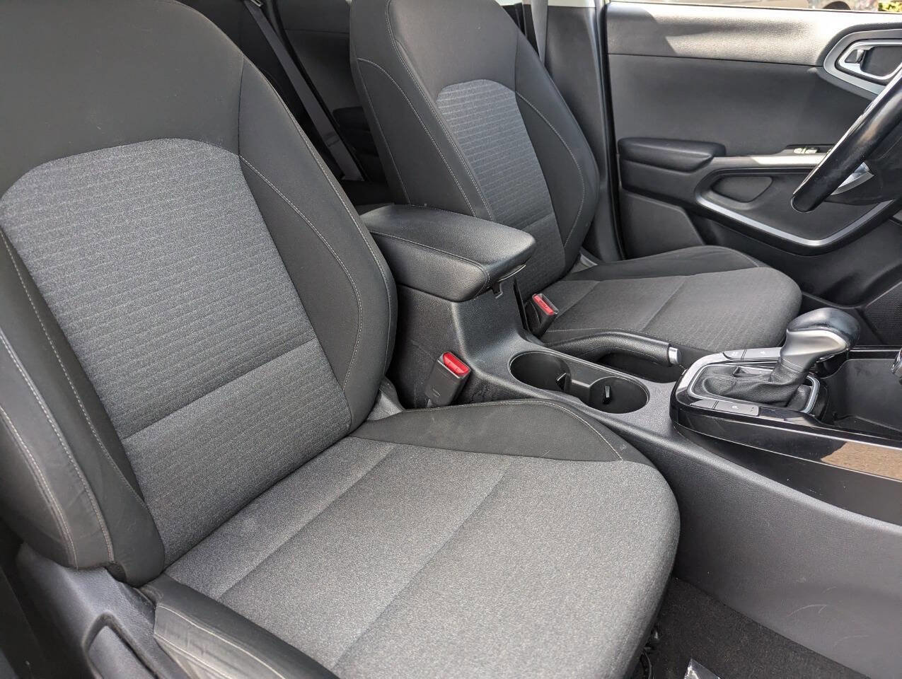 Used 2020 Kia Soul EX image 11