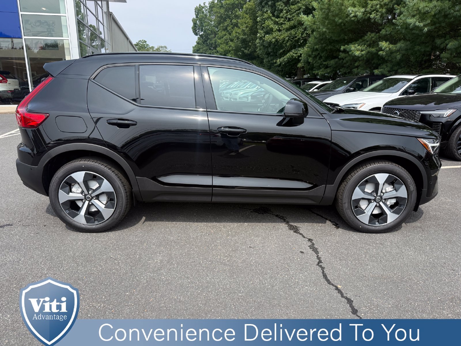 New 2026 Volvo XC40 B5 Plus w/ Protection Package Premier AWD/4WD image 9