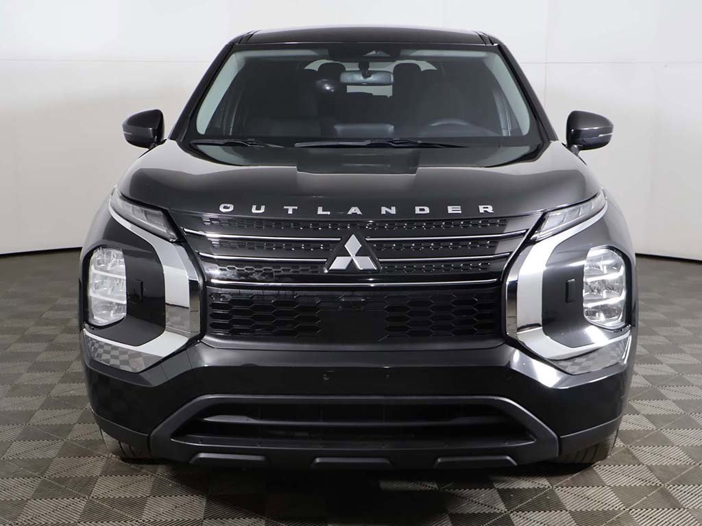 Used 2022 Mitsubishi Outlander ES image 9