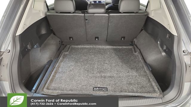 Used 2024 Volkswagen Tiguan SE image 19