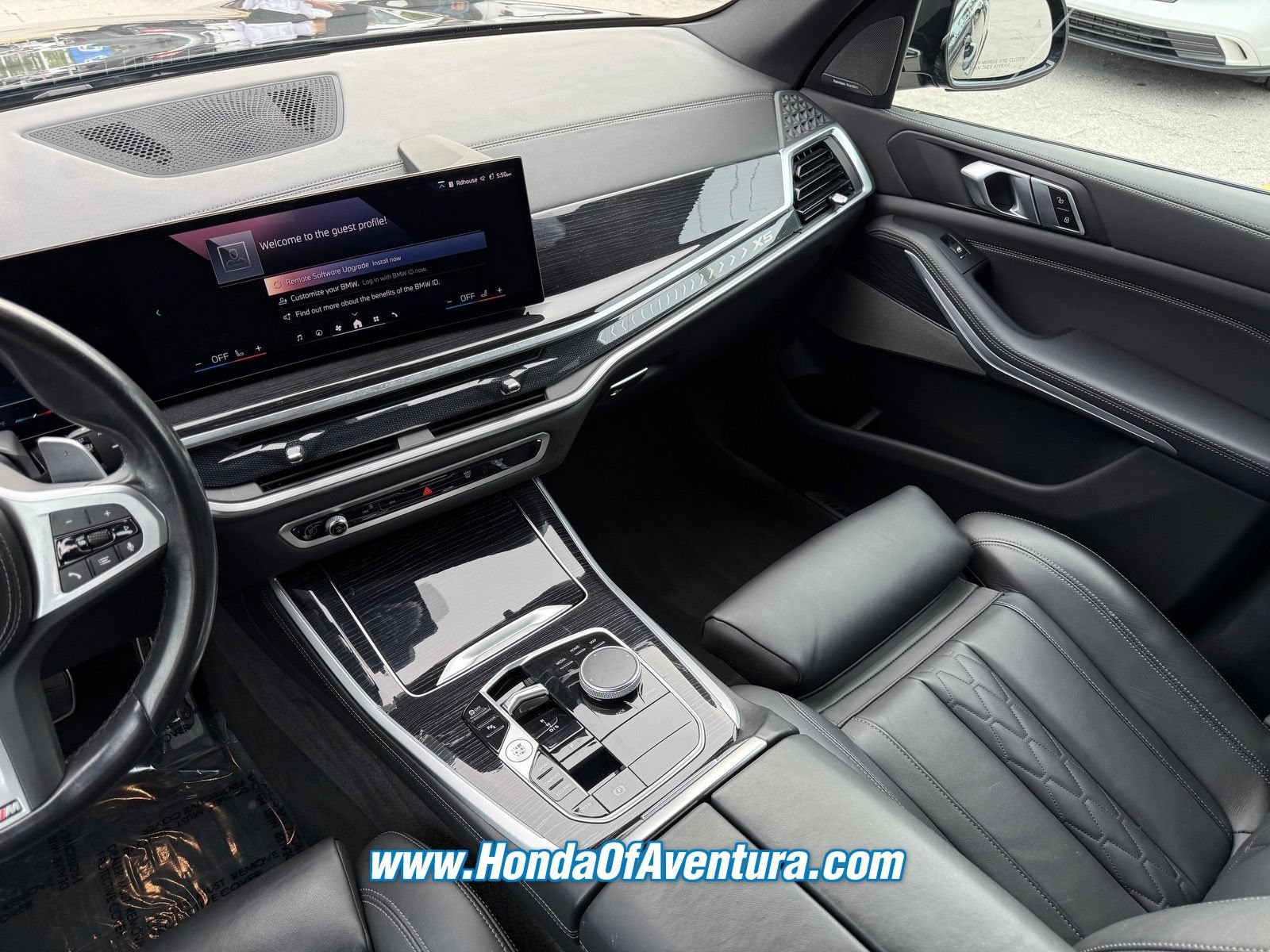 Used 2024 BMW X5 sDrive40i w/ M Sport Package RWD image 15