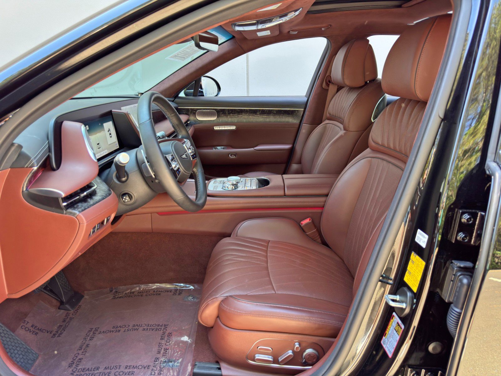 Used 2024 Genesis G90 3.5T AWD/4WD image 17