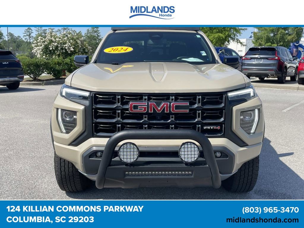 Used 2024 GMC Canyon AT4 w/ Technology Package AWD/4WD image 2