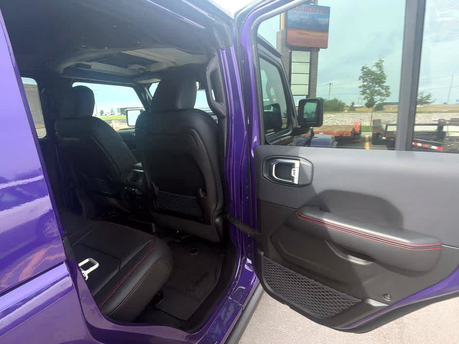 New 2026 Jeep Wrangler Unlimited Rubicon AWD/4WD image 26