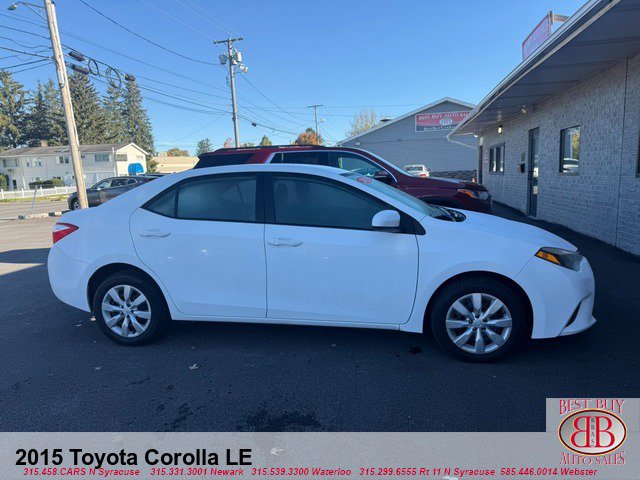 Used 2015 Toyota Corolla LE FWD image 2
