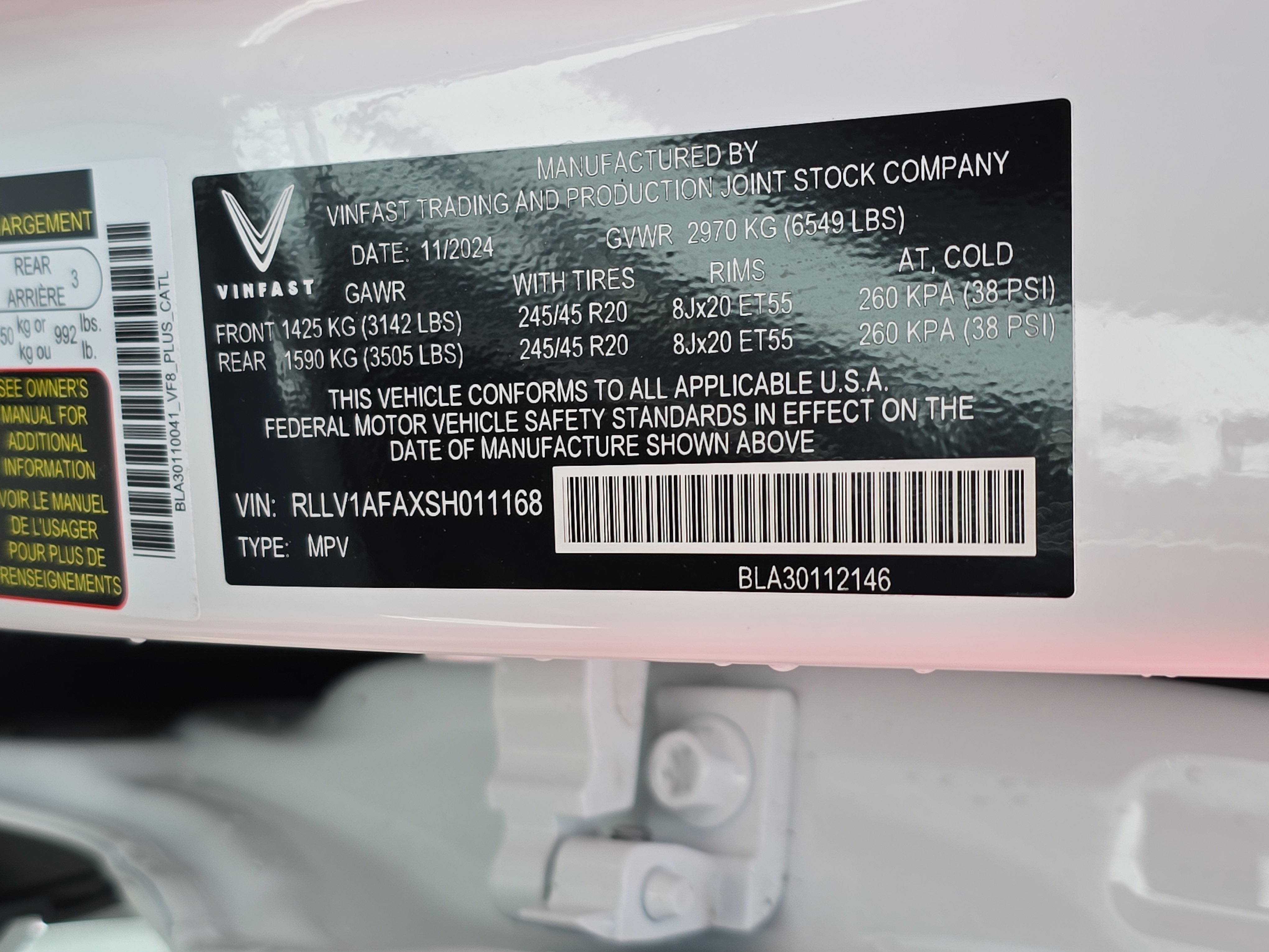 New 2025 VinFast VF 8 Plus image 31