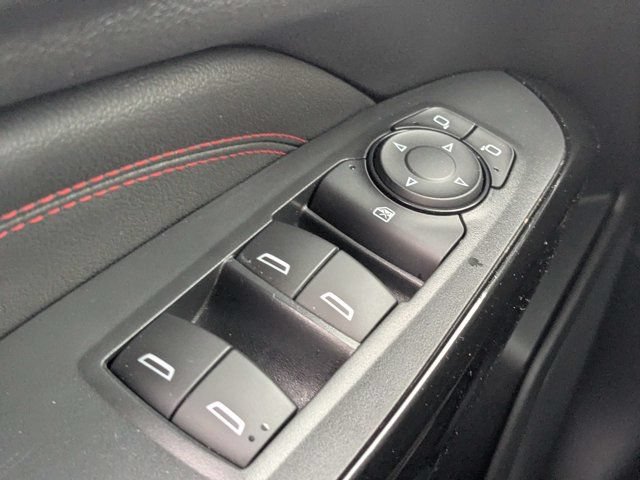 Used 2024 Chevrolet Trax RS w/ Sunroof Package FWD image 22